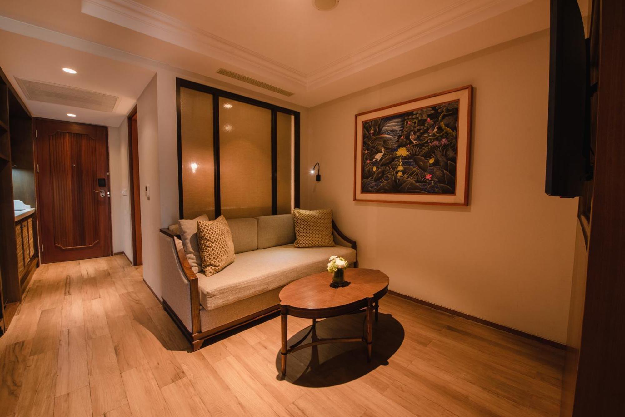 รามายณะ สวีท แอนด์ รีสอร์ต Hotel กูตา ภายนอก รูปภาพ A suite at the hotel
