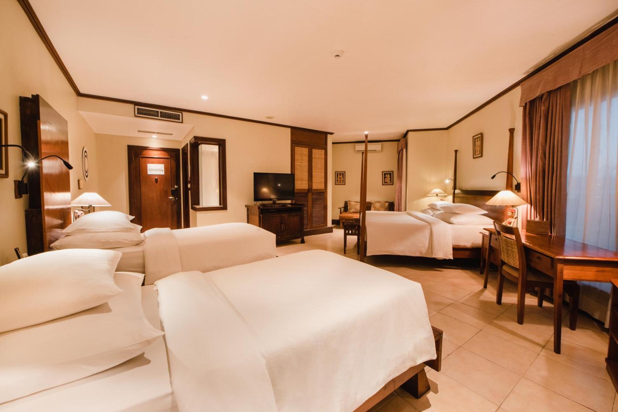 รามายณะ สวีท แอนด์ รีสอร์ต Hotel กูตา ภายนอก รูปภาพ Family room