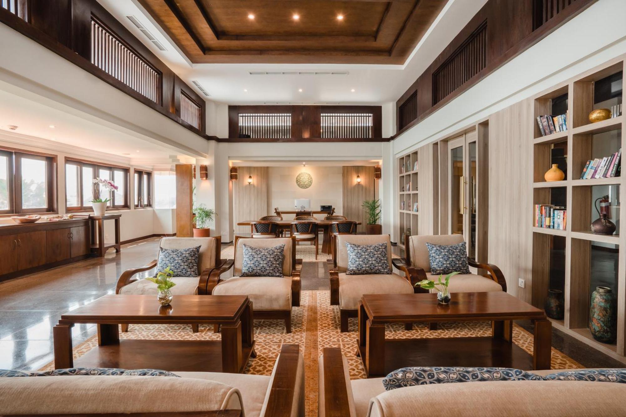 รามายณะ สวีท แอนด์ รีสอร์ต Hotel กูตา ภายนอก รูปภาพ Library
